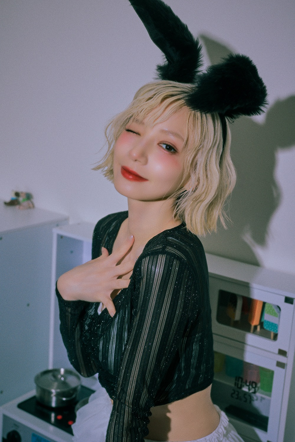 【限量親簽照】Babe Fantasy‧寶兒寫真書【隨書附贈寫真海報(四款隨機投入一款)】